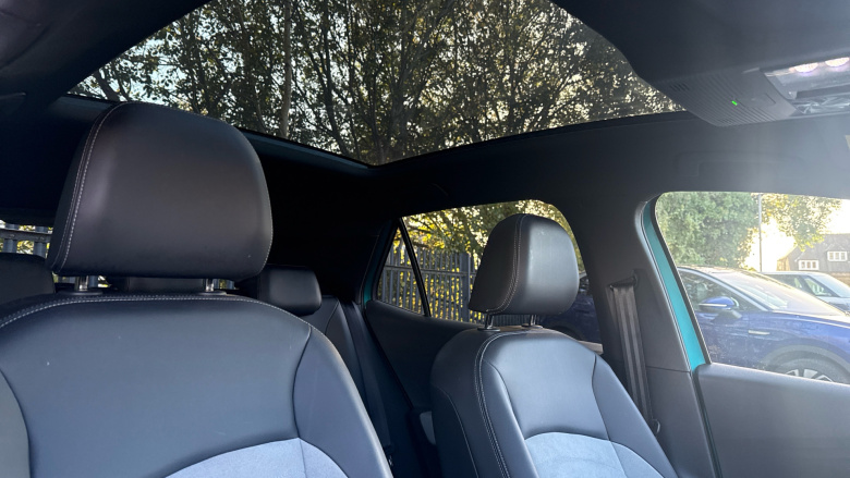 Volkswagen ID.3 150kW Max Pro Performance 58kWh 5dr Auto Electric Hatchback